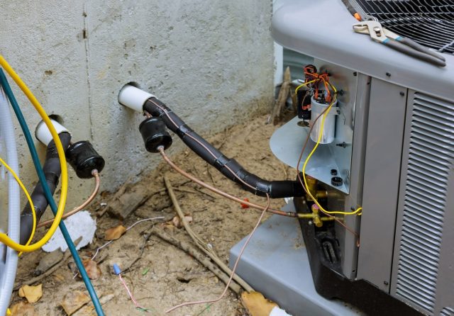 service-2022-11-12-10-00-19-utc (1)-min why does air conditioning smell musty